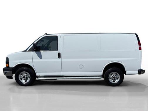 2023 GMC Savana 2500 Work Van