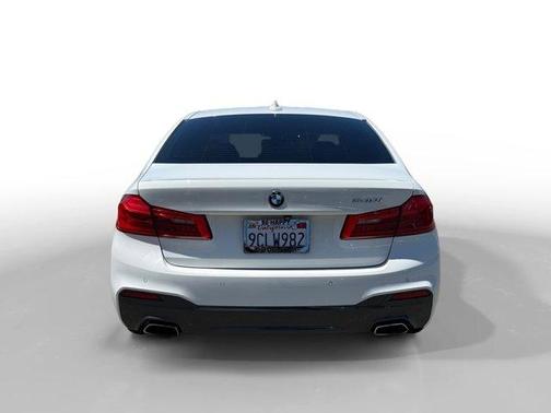 2019 BMW 540 i