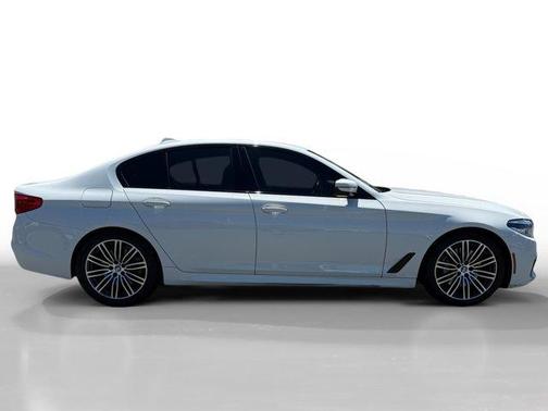 2019 BMW 540 i