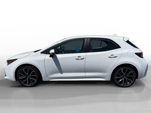 White 2022 Toyota Corolla Hatchback XSE