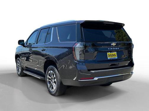 Dark Ash Metallic 2026 Chevrolet Tahoe LT