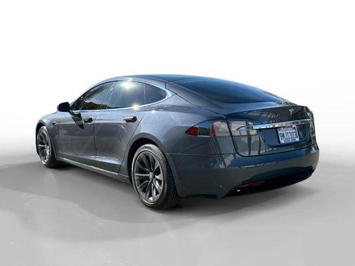 2020 Tesla Model S Long Range