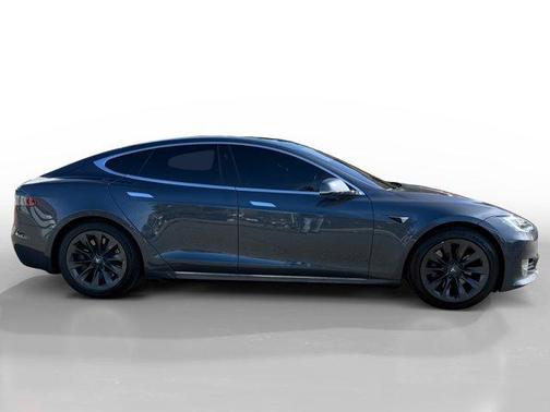 2020 Tesla Model S Long Range