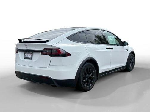 2022 Tesla Model X Base