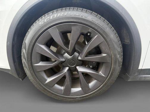 2022 Tesla Model X Base