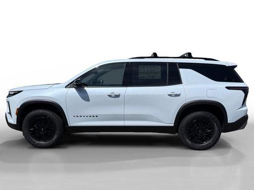 Polar White 2026 Chevrolet Traverse Z71