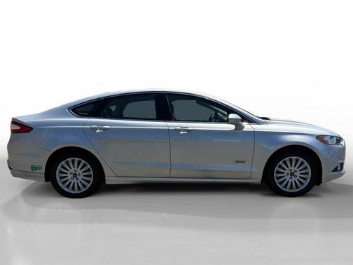 2015 Ford Fusion Energi SE Luxury