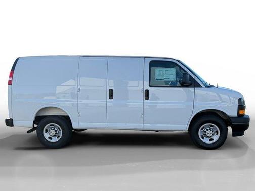 2025 Chevrolet Express 2500 Work Van