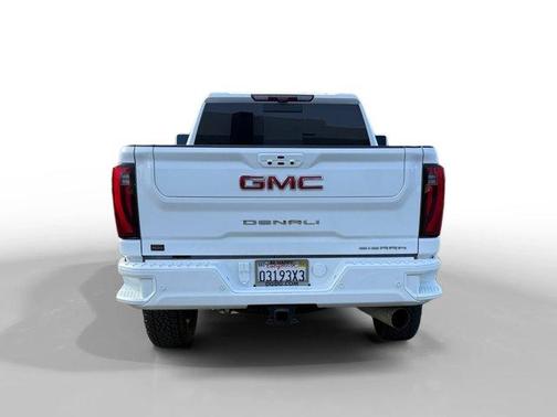 2024 GMC Sierra 2500 Denali