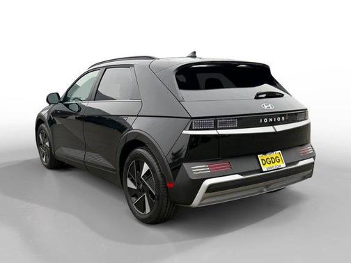 2025 Hyundai IONIQ 5 SEL