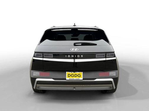 2025 Hyundai IONIQ 5 SEL