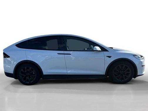 2023 Tesla Model X Standard Range