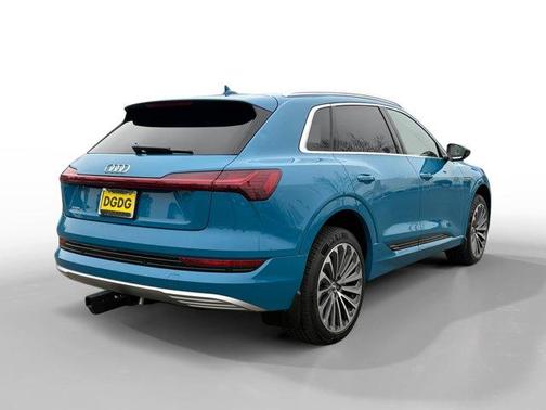 2019 Audi e-tron Prestige