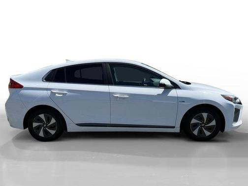 2018 Hyundai IONIQ Hybrid SEL