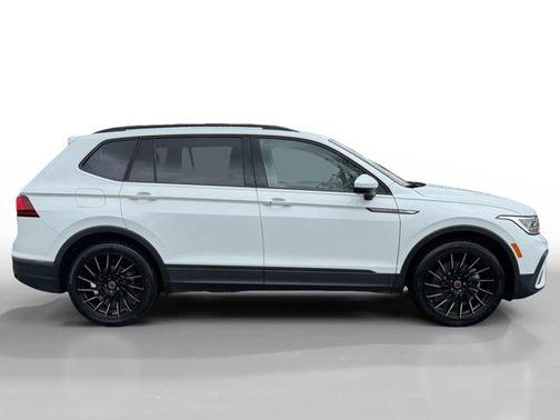 Pure White 2023 Volkswagen Tiguan 2.0T S