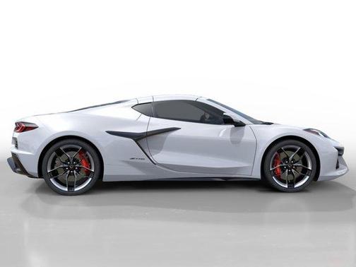 Arctic White 2026 Chevrolet Corvette Z06