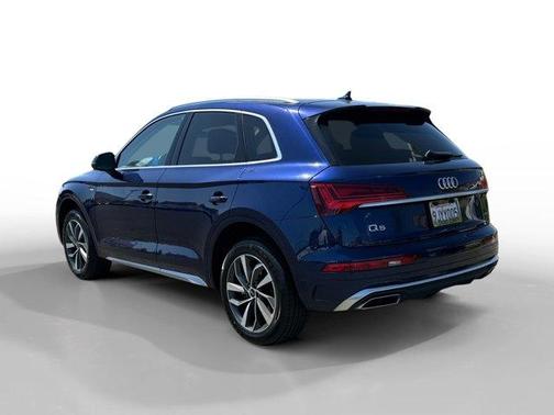 2024 Audi Q5 45 S line quattro Premium