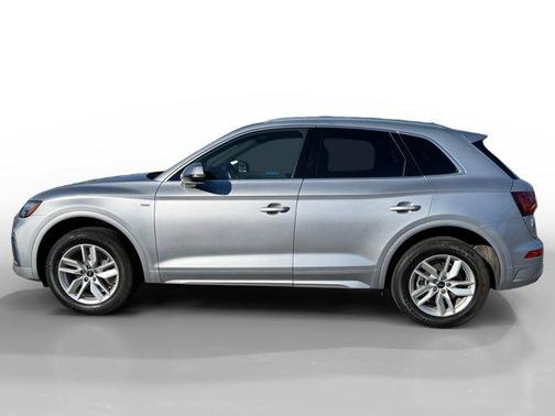 2022 Audi Q5 45 S line quattro Premium