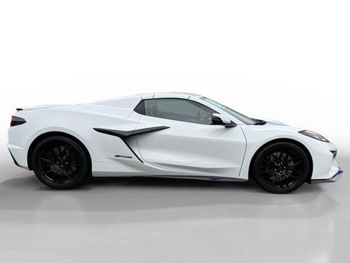 Arctic White 2026 Chevrolet Corvette Z06