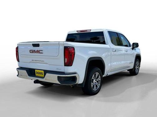 Summit White 2024 GMC Sierra 1500 SLT