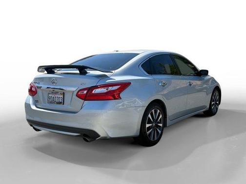 2017 Nissan Altima 2.5 SV