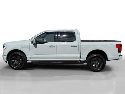 2023 Ford F-150 Lightning LARIAT