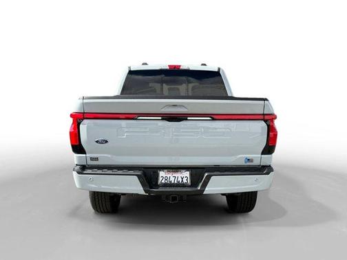 2023 Ford F-150 Lightning LARIAT