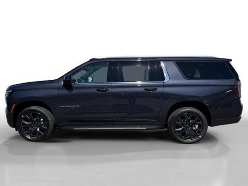 2025 Chevrolet Suburban LT