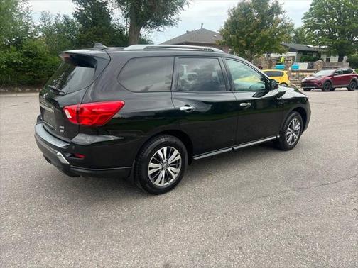 2020 Nissan Pathfinder SV 4WD