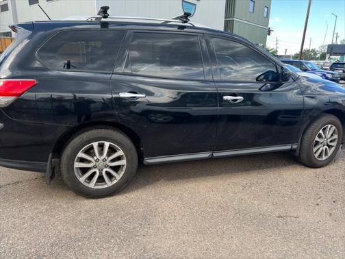 2014 Nissan Pathfinder SV