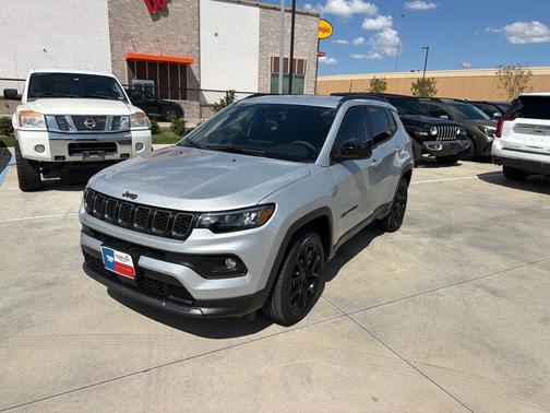 Silver Zynith Metallic Clearcoat 2026 Jeep Compass Sport