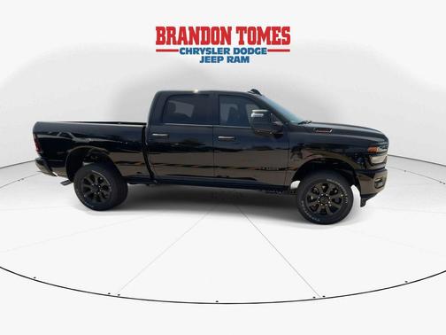 Diamond Black Crystal Pearlcoat 2026 RAM 2500 Lone Star Crew Cab 4x4 6'4' Box