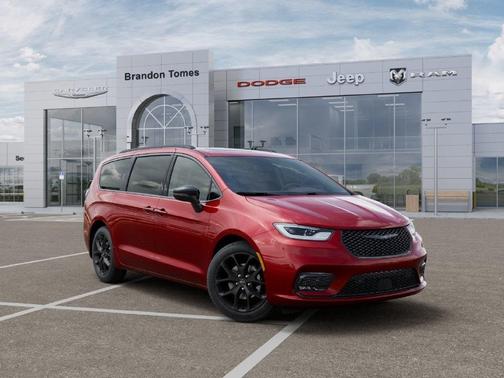 Red Hot Pearlcoat 2026 Chrysler Pacifica Limited