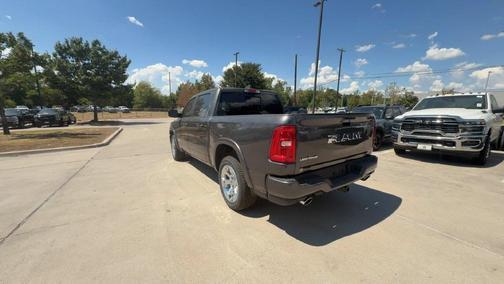 Granite Crystal Metallic Clearcoat 2026 RAM 1500 Big Horn/Lone Star