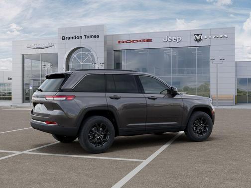 Baltic Gray Metallic Clearcoat 2026 Jeep Grand Cherokee Altitude