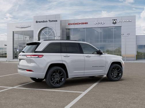 Bright White Clearcoat 2026 Jeep Grand Cherokee Limited
