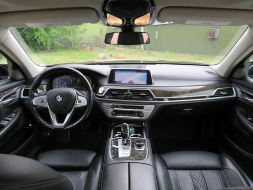 Black 2017 BMW 750 i xDrive
