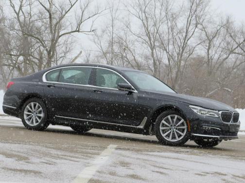 2017 BMW 750 i xDrive