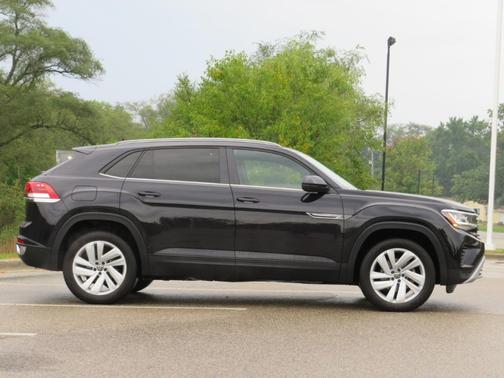 2020 Volkswagen Atlas Cross Sport 3.6L V6 SE w/Technology