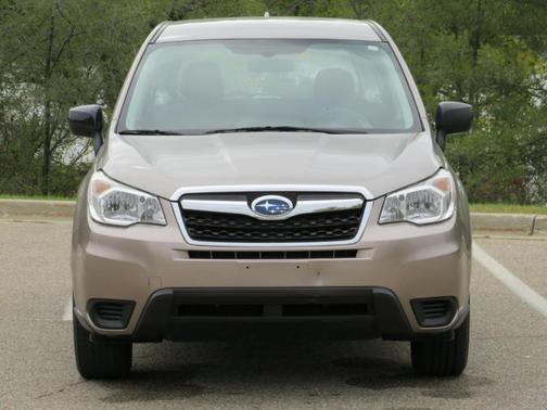 2016 Subaru Forester 2.5i