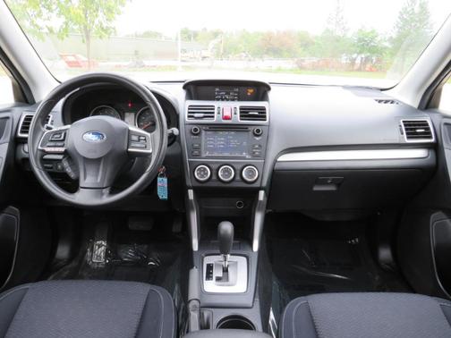 2016 Subaru Forester 2.5i