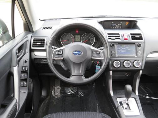 2016 Subaru Forester 2.5i
