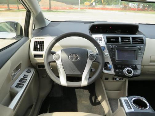2014 Toyota Prius v Three