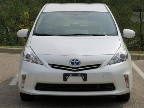 2014 Toyota Prius v Three
