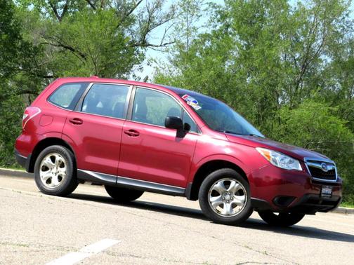 2016 Subaru Forester 2.5i