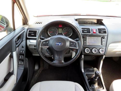 2016 Subaru Forester 2.5i