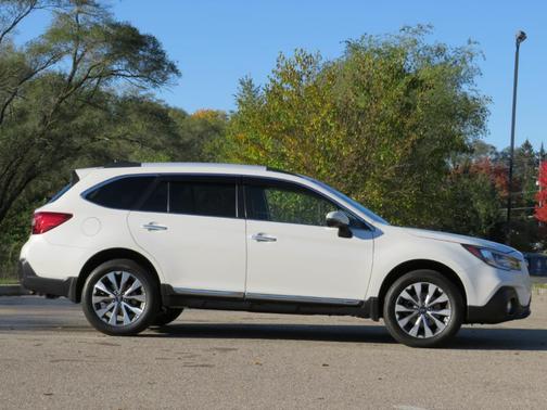 2018 Subaru Outback 3.6R Touring