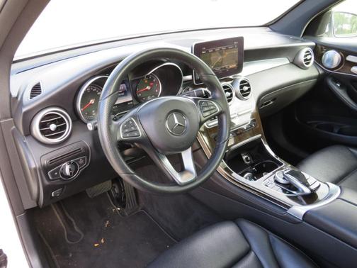 2017 Mercedes-Benz GLC 300 Base 4MATIC