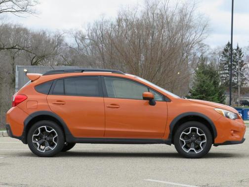 Tangerine Orange Pearl 2015 Subaru XV Crosstrek 2.0i Premium