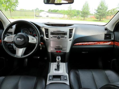 2011 Subaru Outback 3.6R Limited